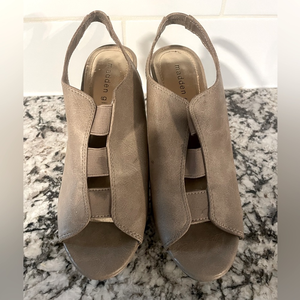 Madden Girl Sandal heels